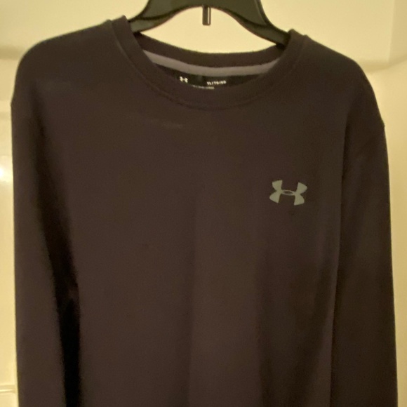 under armour fitted sweatshirt